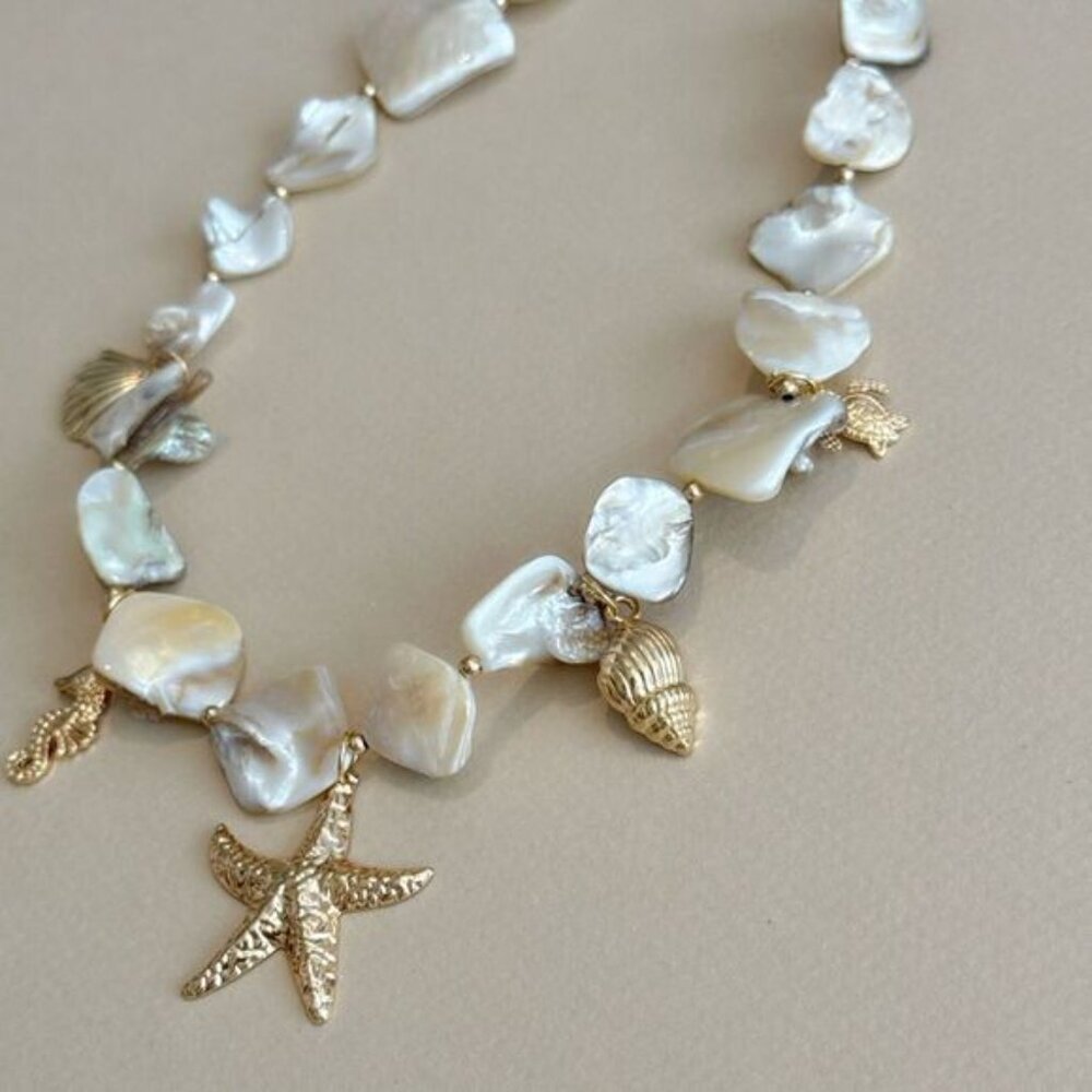 Seashell Necklace N1381 - Picture 5 of 6